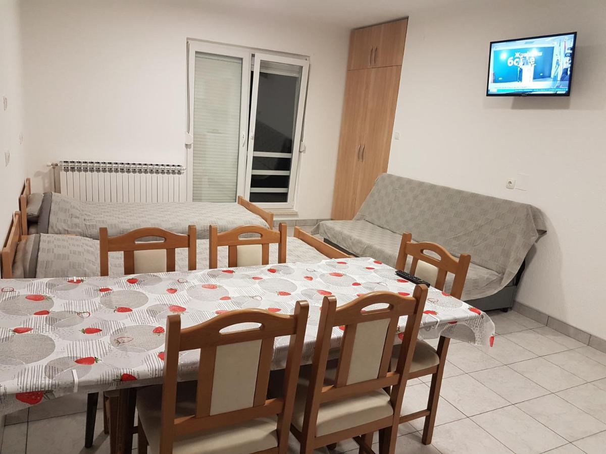 Dass Apartmani Баня Лука Екстериор снимка